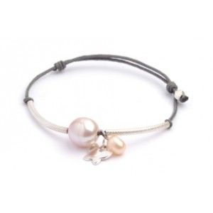 bracelet perle eau douce avec breloque